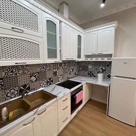 Leti Apartaments 21 Dhjetori Sc Τίρανα Εξωτερικό φωτογραφία